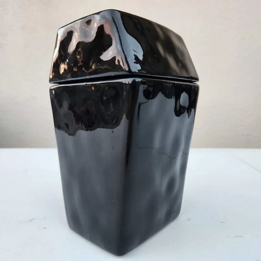 NEW Ceramic Coffin Jar Bathroom Decor Black Goth Skeleton Party Decorations Goth